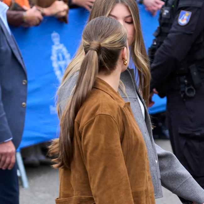 La cola de caballo es uno de sus peinados favoritos.